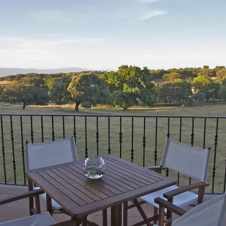 Gospodarstwo wiejskie La Cerca Del Alcornoque *