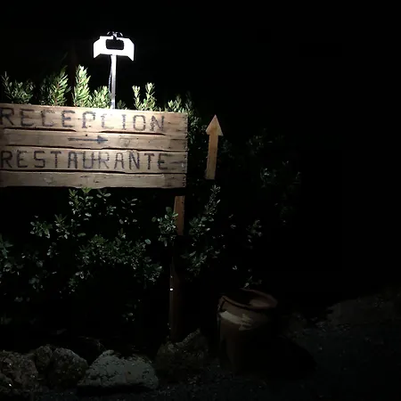 La Cerca Del Alcornoque *