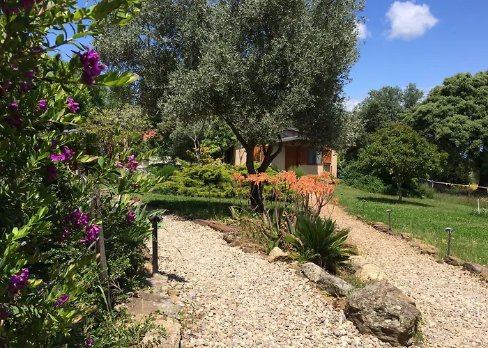 La Cerca Del Alcornoque * Casas de Belvis