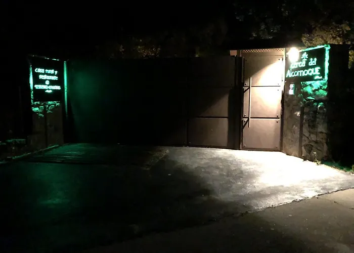 La Cerca Del Alcornoque Casas de Belvis